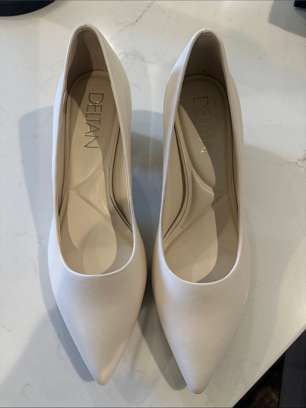 NWOT Deltan Heels